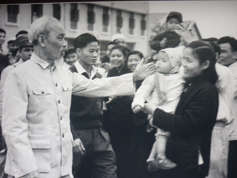 Xây dựng văn hoá gia đình theo tư tưởng Hồ Chí Minh
