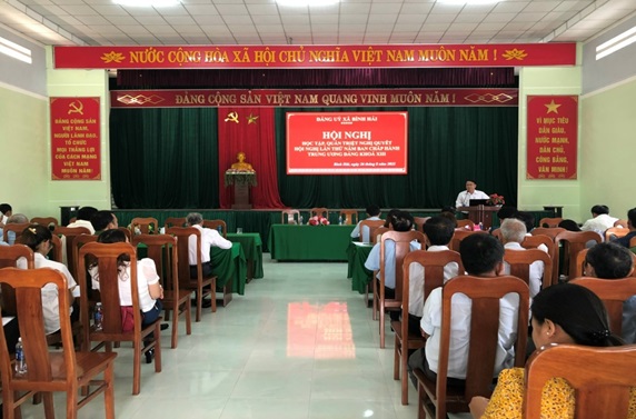 Đảng bộ xã Bình Hải tổ chức Hội nghị nghiên cứu, học tập, quán triệt Nghị quyết Hội nghị lần thứ 5 BCH TW Đảng khóa XIII