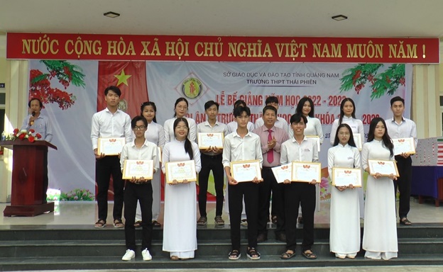 Trường THPT Thái Phiên tổ chức Lễ Bế giảng năm học mới 2022- 2023