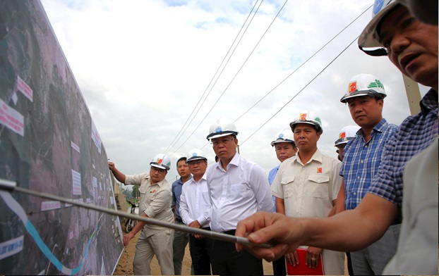 Chủ tịch UBND tỉnh Lê Trí Thanh kiểm tra tiến độ dự án đường 129